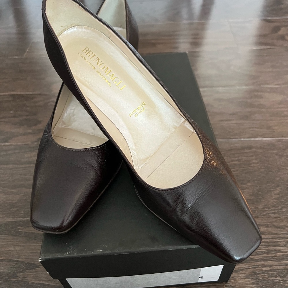 Famous Designer Bruno Magli Pump Shoes